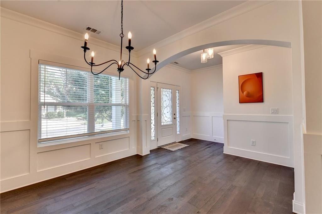 45 Sudderth St - Photo 6 of 35