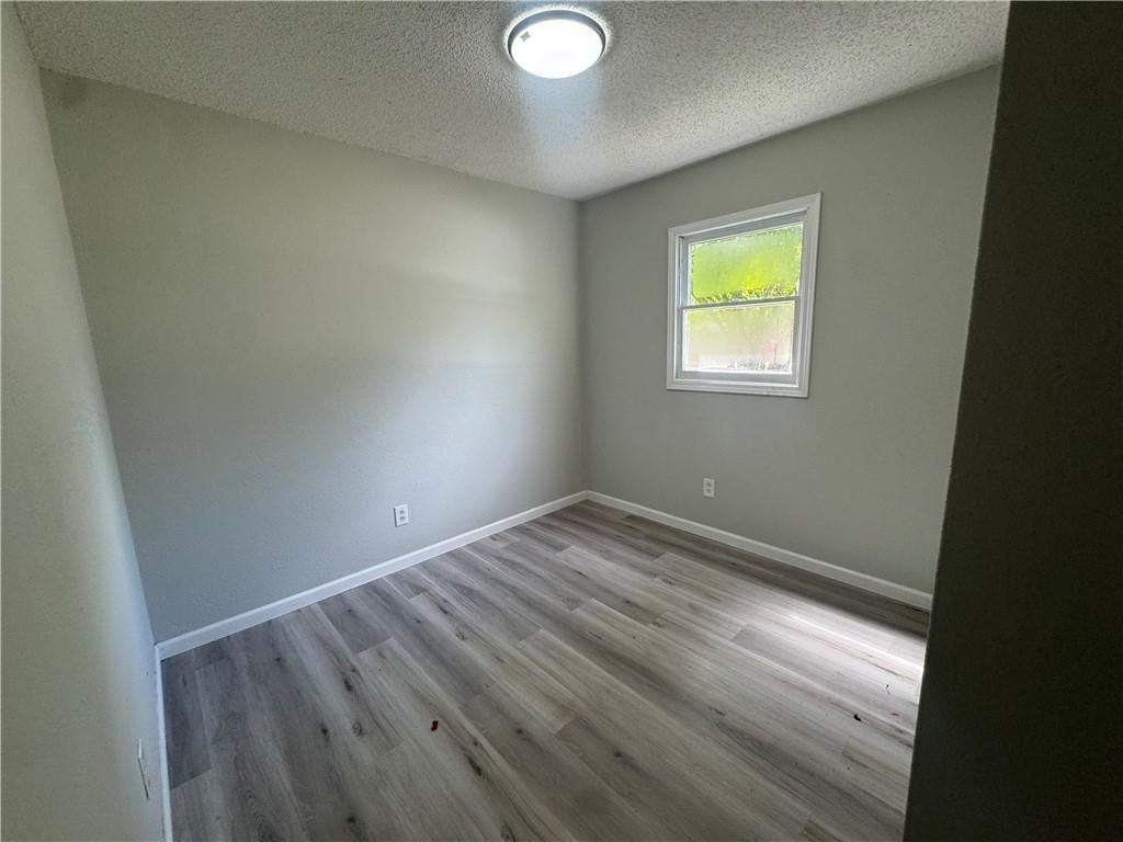 6505 James St - Photo 5 of 7