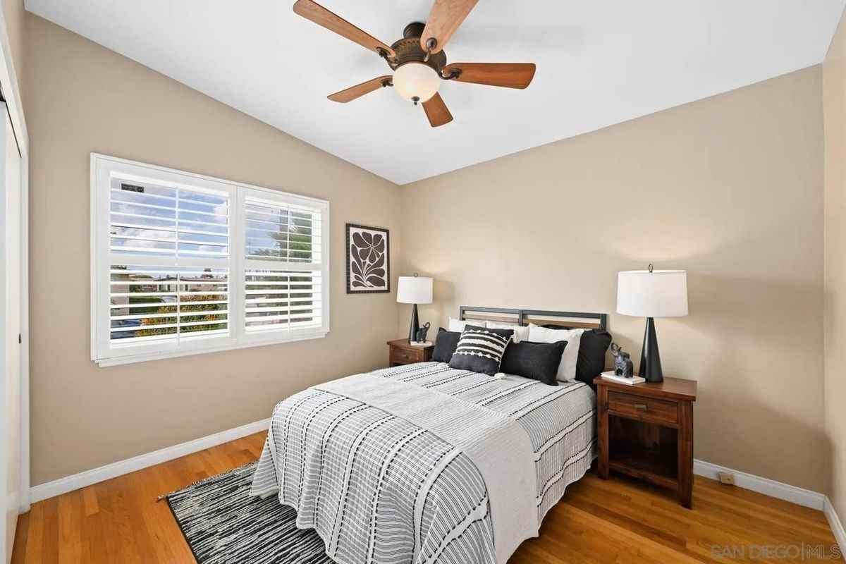 8860 Hoffing Ave - Photo 6 of 21