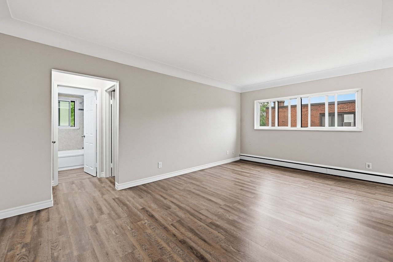 Mericourt Apartments - Photo 2 of 8
