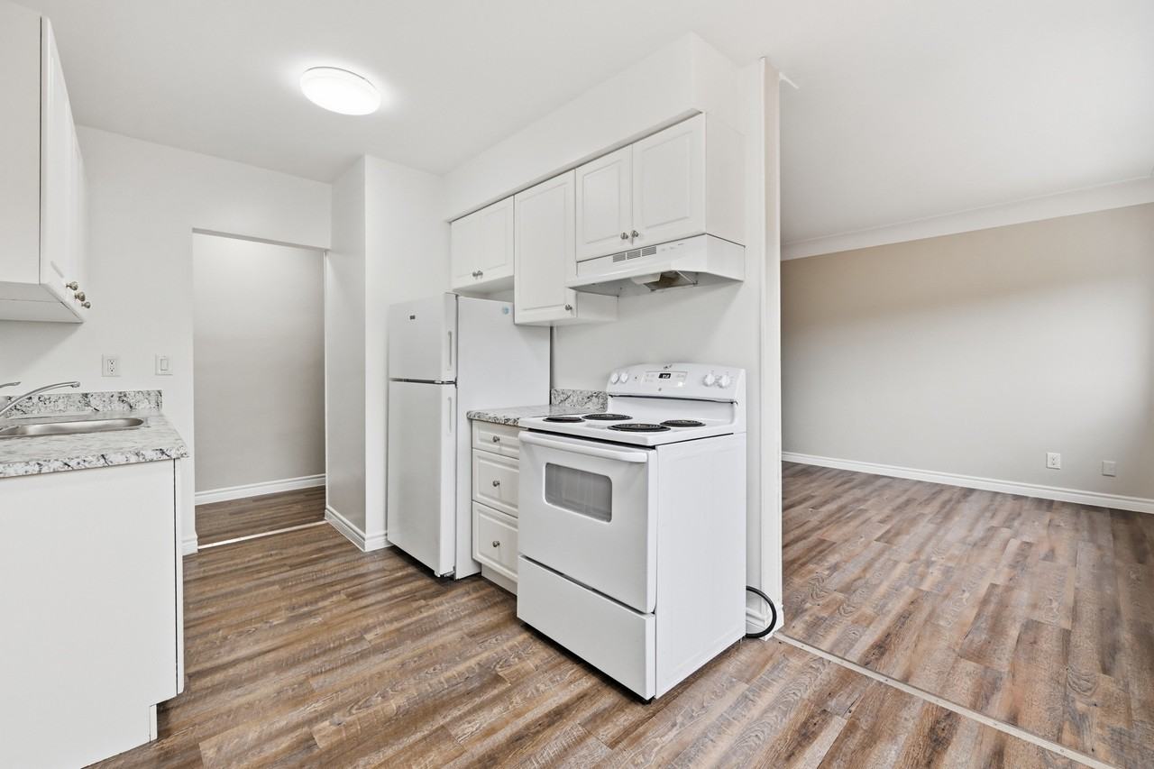 Mericourt Apartments - Photo 6 of 8