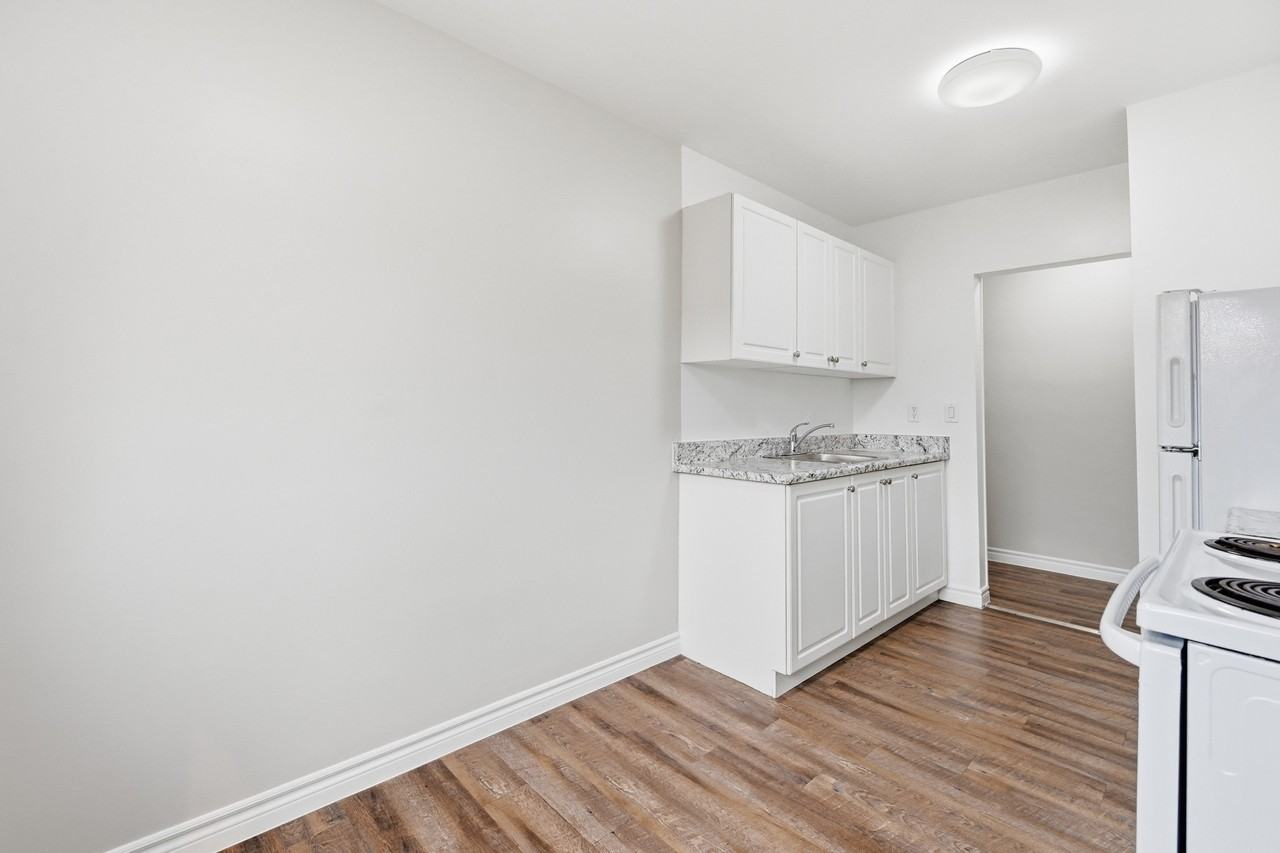 Mericourt Apartments - Photo 7 of 8