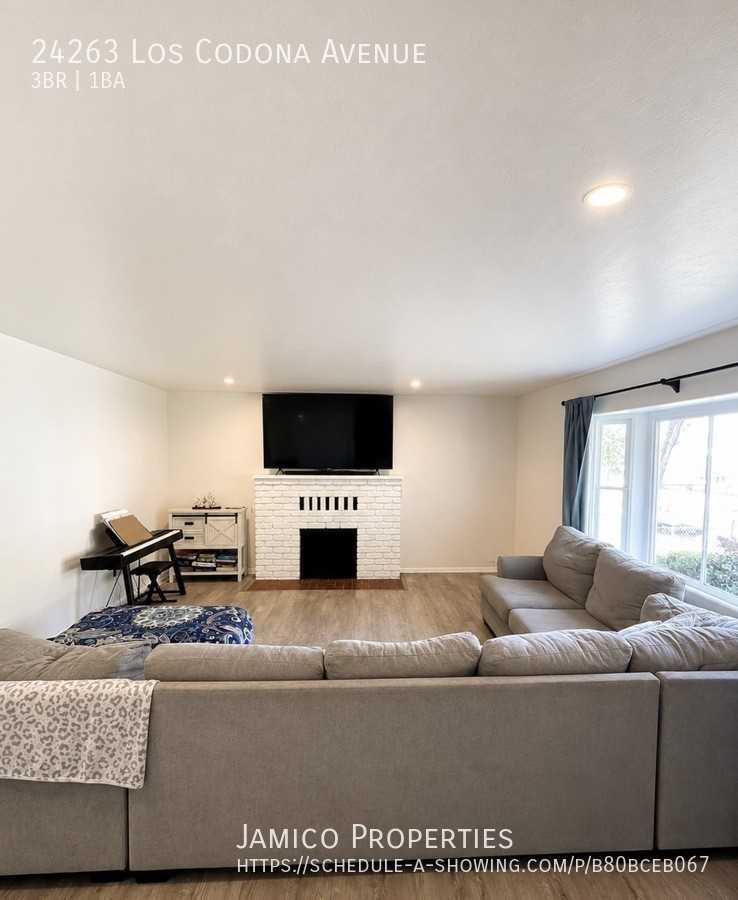 24263 Los Codona Ave #A - Photo 7 of 9