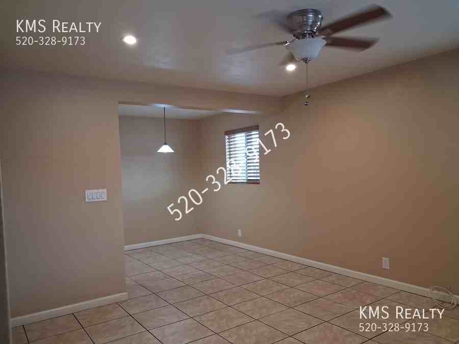 2044 S March Pl - Photo 5 of 32