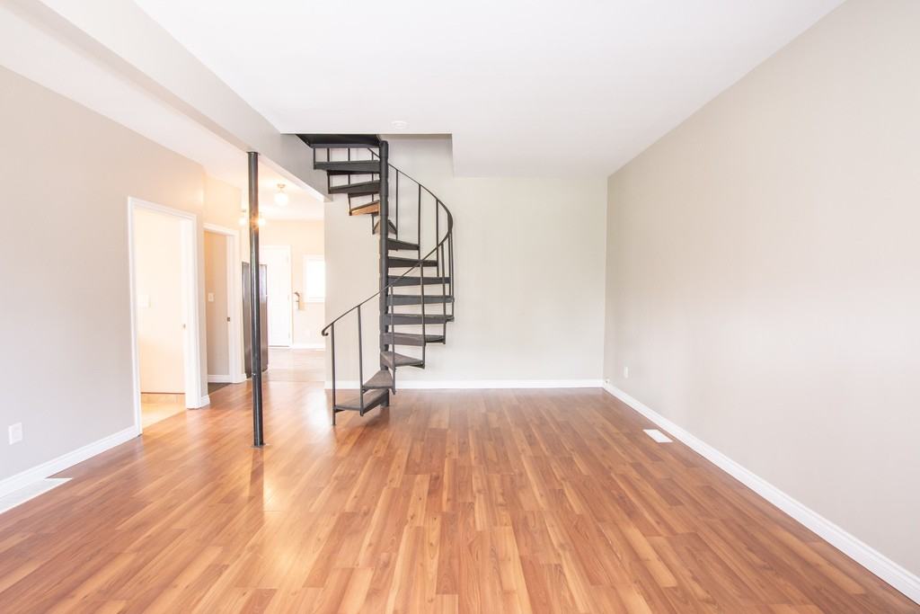 203 Niagara Street - Photo 3 of 21