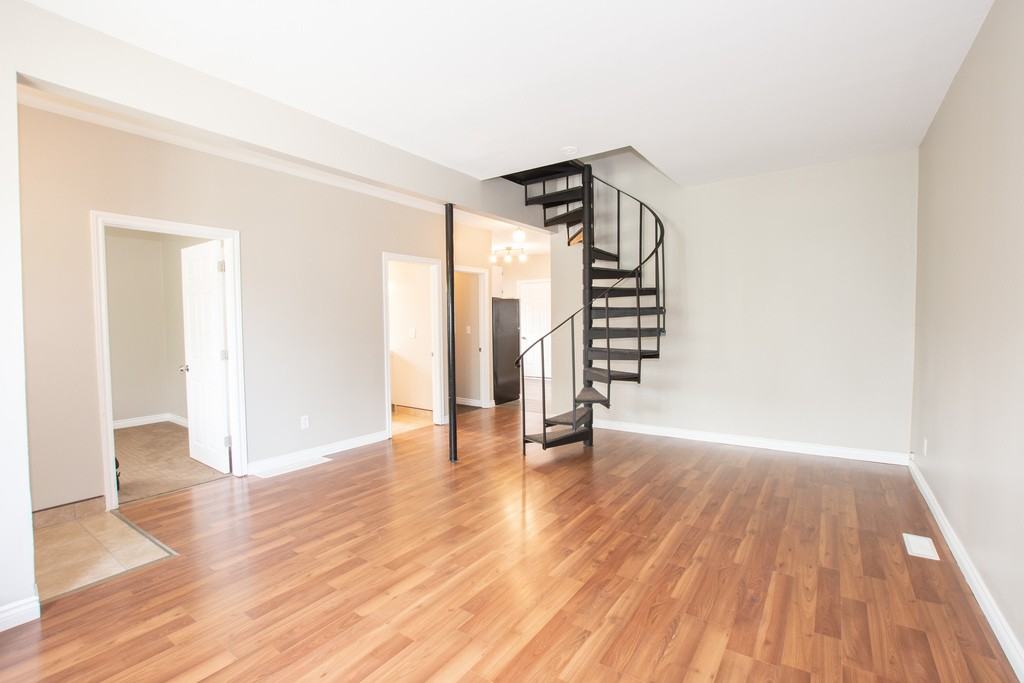 203 Niagara Street - Photo 4 of 21