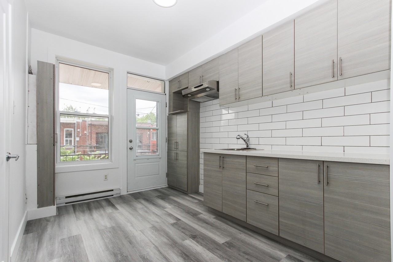 7598 Henri-Julien - Photo 2 of 28