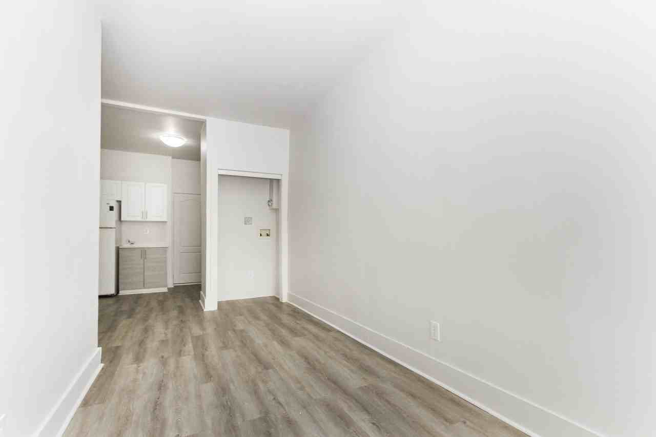 6637 St. Denis - Photo 5 of 18