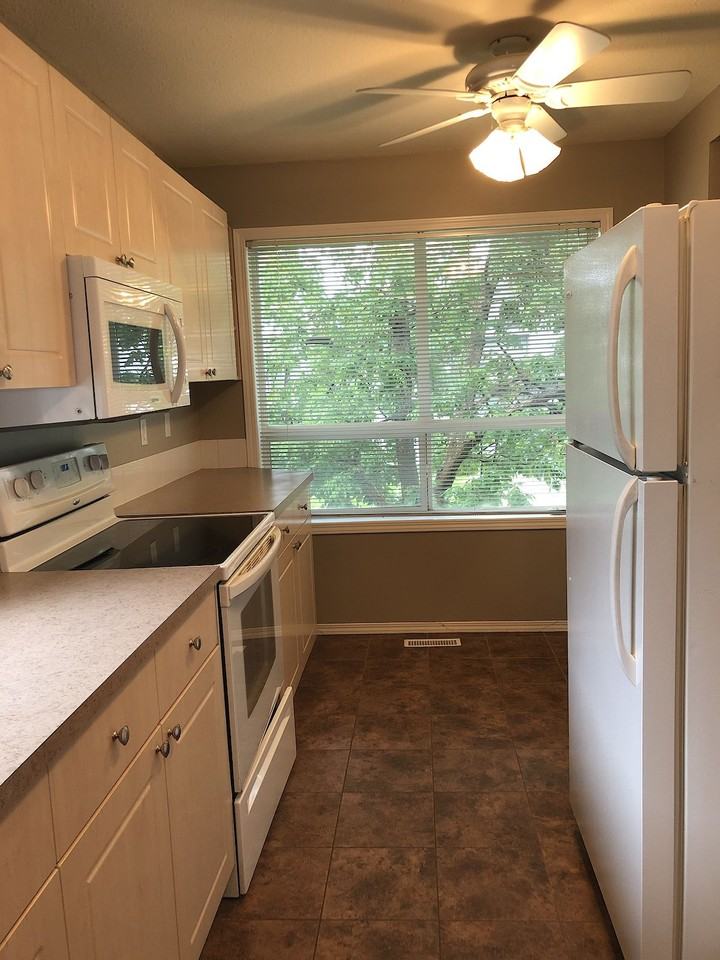 55 Fairways Drive Northwest 122 - Photo 3 of 14