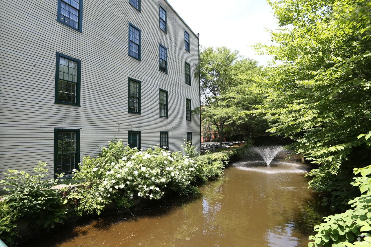2 N Main St #10