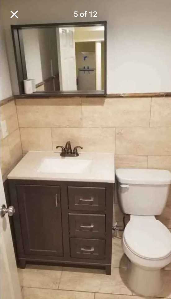 455 East 40th Street - Photo 4 of 9