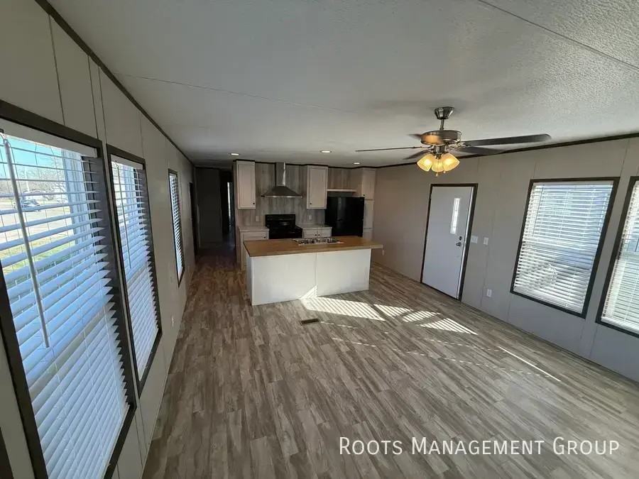 137 Eldridge Ln #137 - Photo 2 of 17