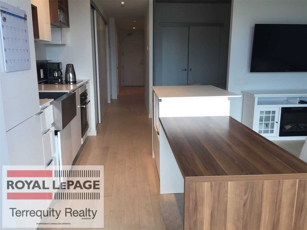 383 Sorauren Avenue - Photo 2 of 17
