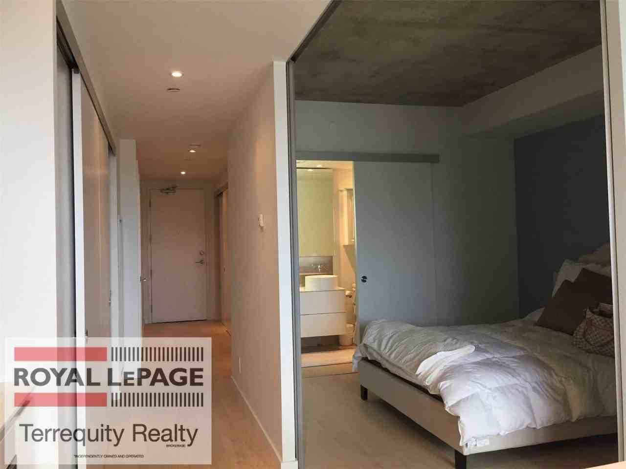 383 Sorauren Avenue - Photo 3 of 17
