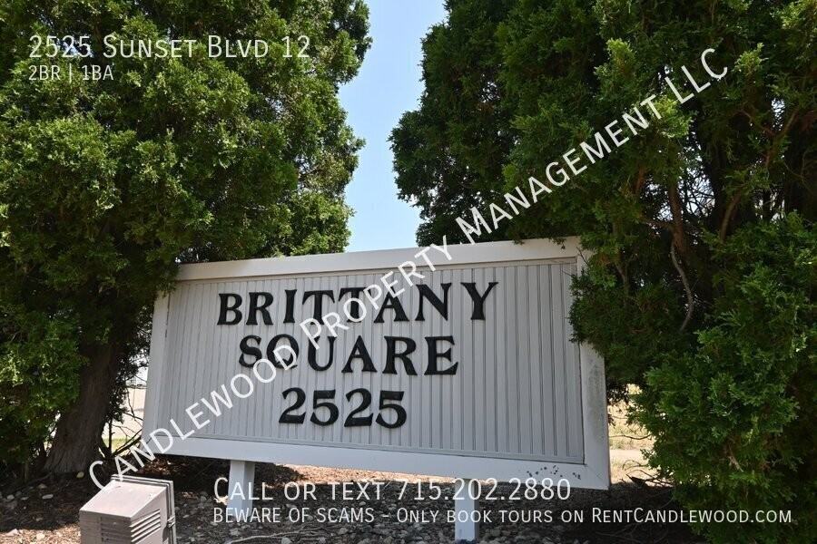 2525 Sunset Blvd - Photo 2 of 3