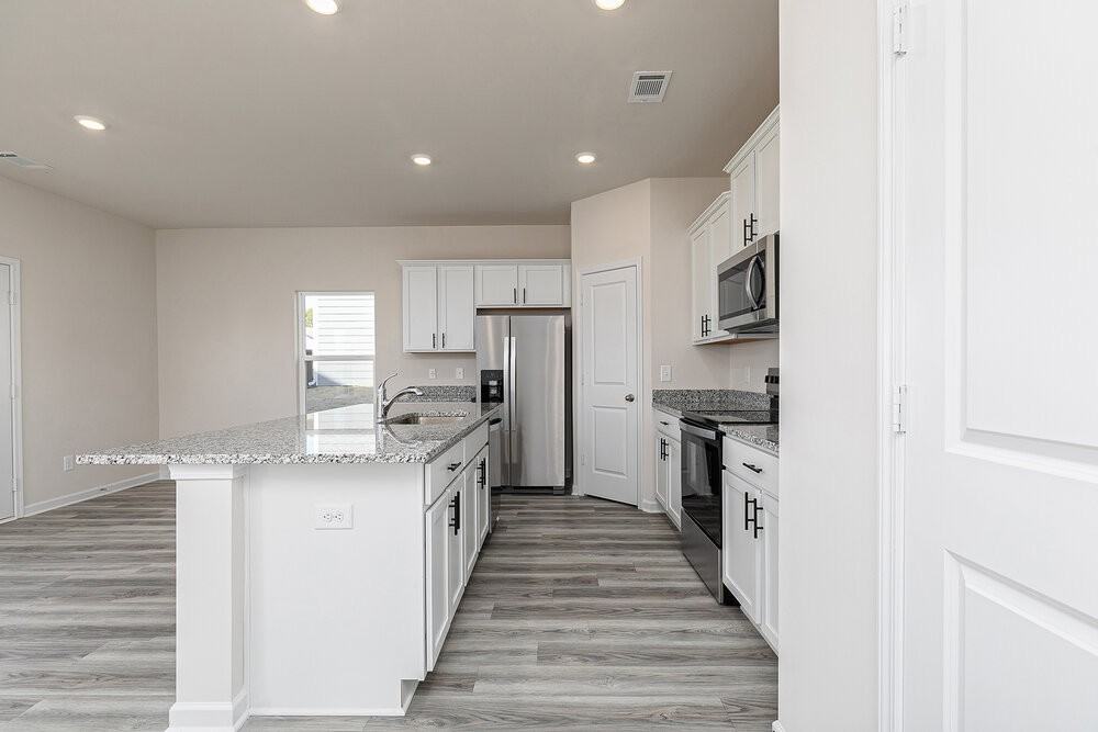 210 Katelyn Way - Photo 7 of 24