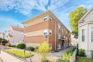 5018 W 24th Pl #1R - Photo 1 of 1