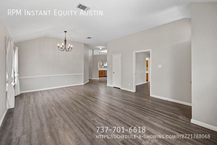 1510 Barcus Dr - Photo 4 of 37