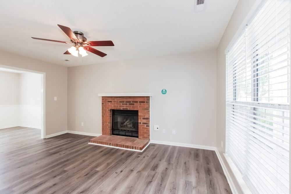 7304 Hethersett Ln - Photo 4 of 17