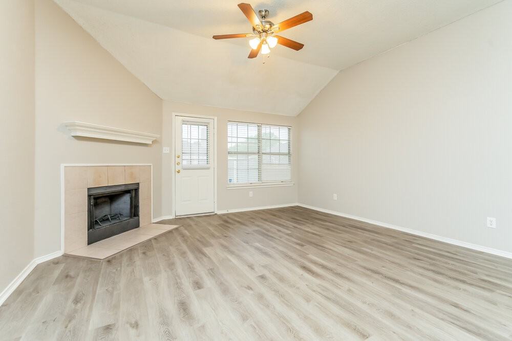 813 Edgehill Rd - Photo 3 of 21