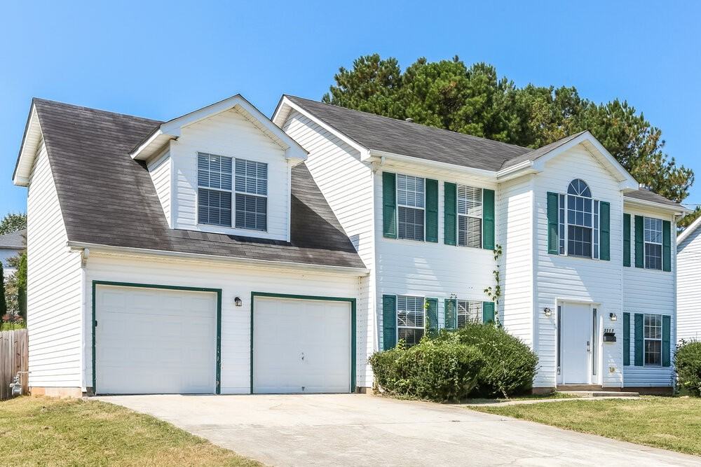 3317 Royal Springs Ct - Photo 4 of 17