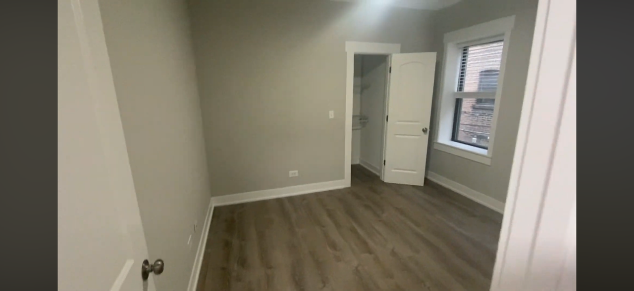 6521 N Newgard Ave #2E - Photo 5 of 7
