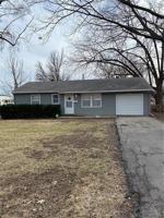 featured image of 6909 E 114th Ter