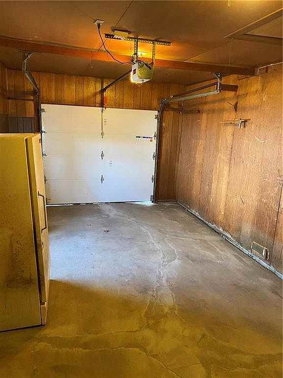 6909 E 114th Ter - Photo 7 of 10