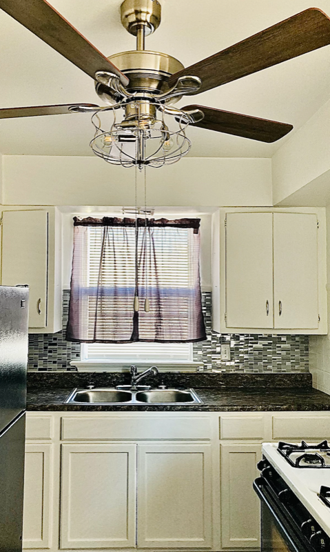 1539 Mclaran Ave #1E - Photo 5 of 14