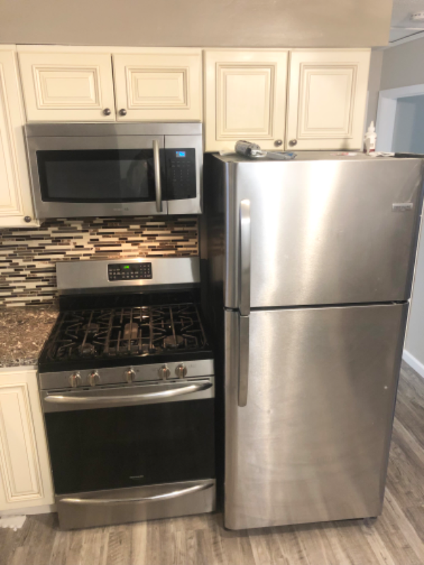2160 Plainfield Ave #2 - Photo 3 of 18