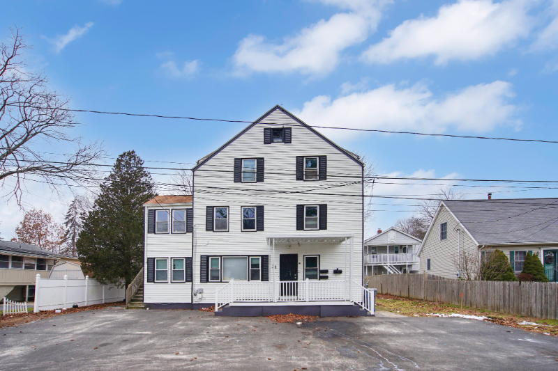 31 Tyler Ave #2ndFL - Photo 2 of 41