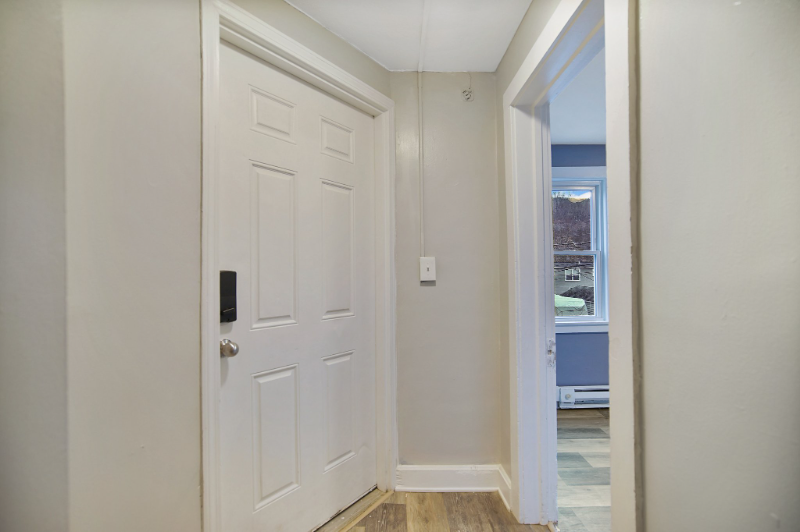 31 Tyler Ave #2ndFL - Photo 7 of 41