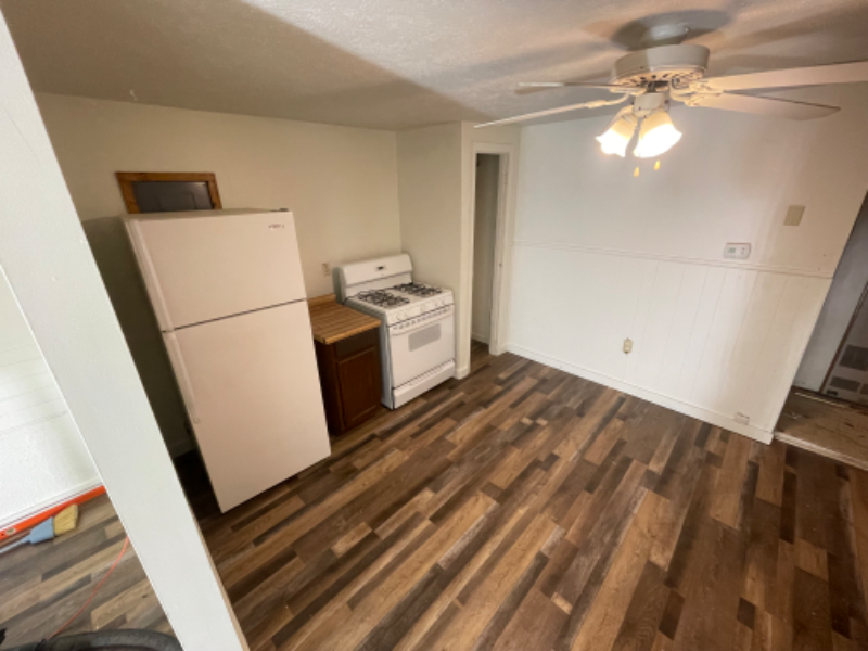 741 Cleveland St - Photo 4 of 4
