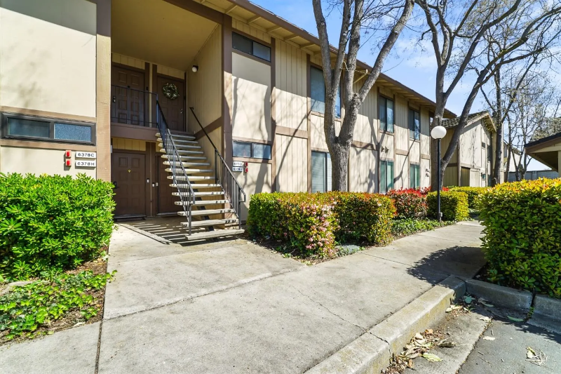 6378 Joaquin Murieta Ave #D - Photo 2 of 17