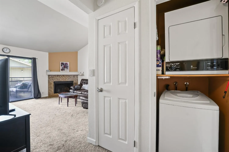 6378 Joaquin Murieta Ave #D - Photo 6 of 17