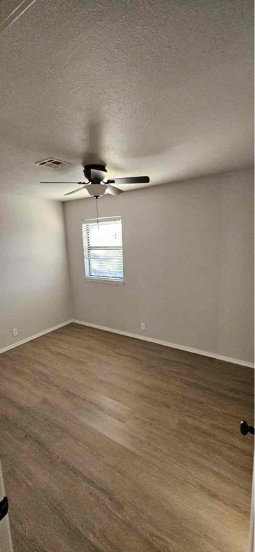2308 Shady Tree Ln - Photo 6 of 34