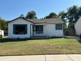 featured image of 804 E Cantey St