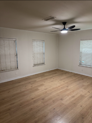 606 Springdale Rd - Photo 2 of 8
