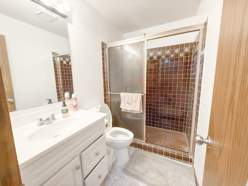 1108 76th Ave N - Photo 4 of 20