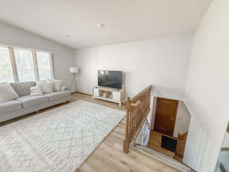 1108 76th Ave N - Photo 5 of 20