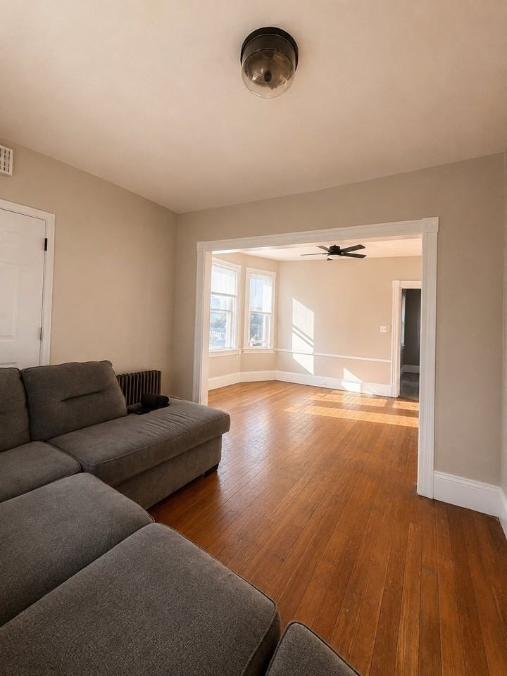 104 Laurens St #2 - Photo 3 of 4