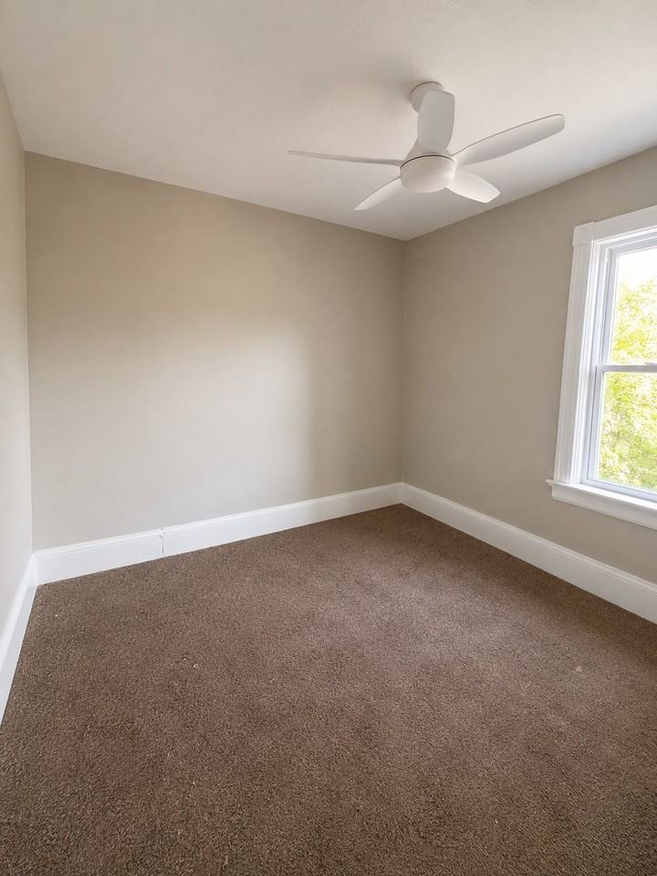 104 Laurens St #2 - Photo 4 of 4