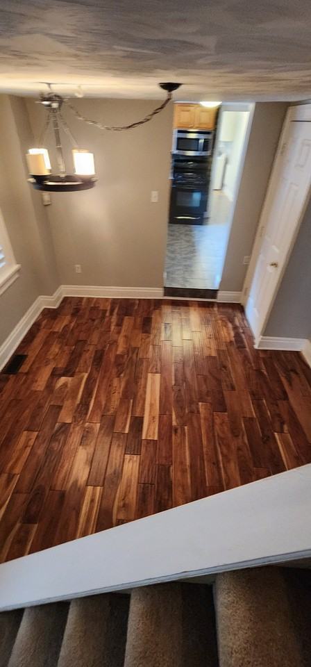 1314 Sarah St - Photo 4 of 15