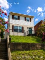 featured image of 4225 Gault Pl Ne