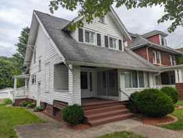 featured image of 2208 Highland Ave