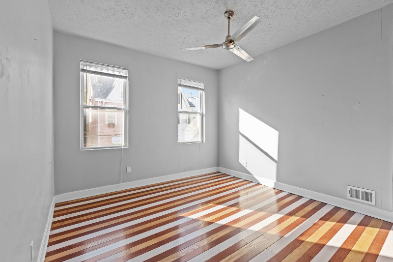 5201 1/2 Duncan St - Photo 5 of 20