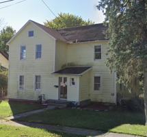 featured image of 821 W Pleasant St