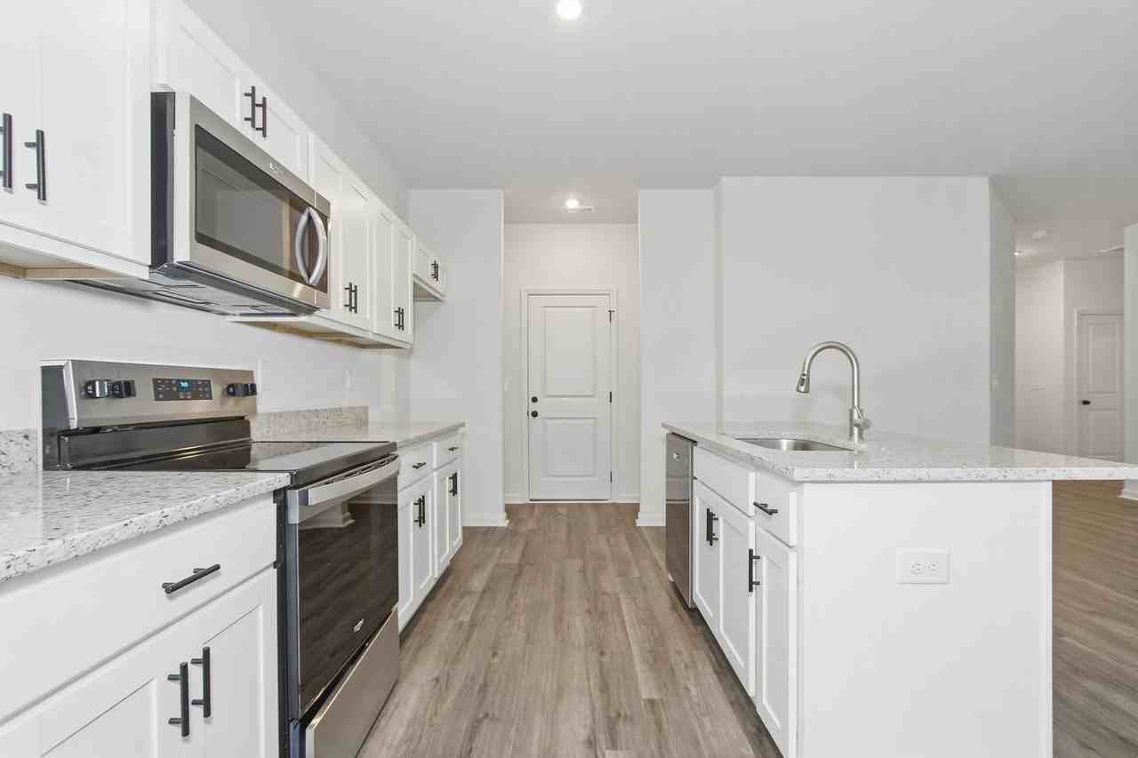 5935 Spencer Terr. - Photo 7 of 37