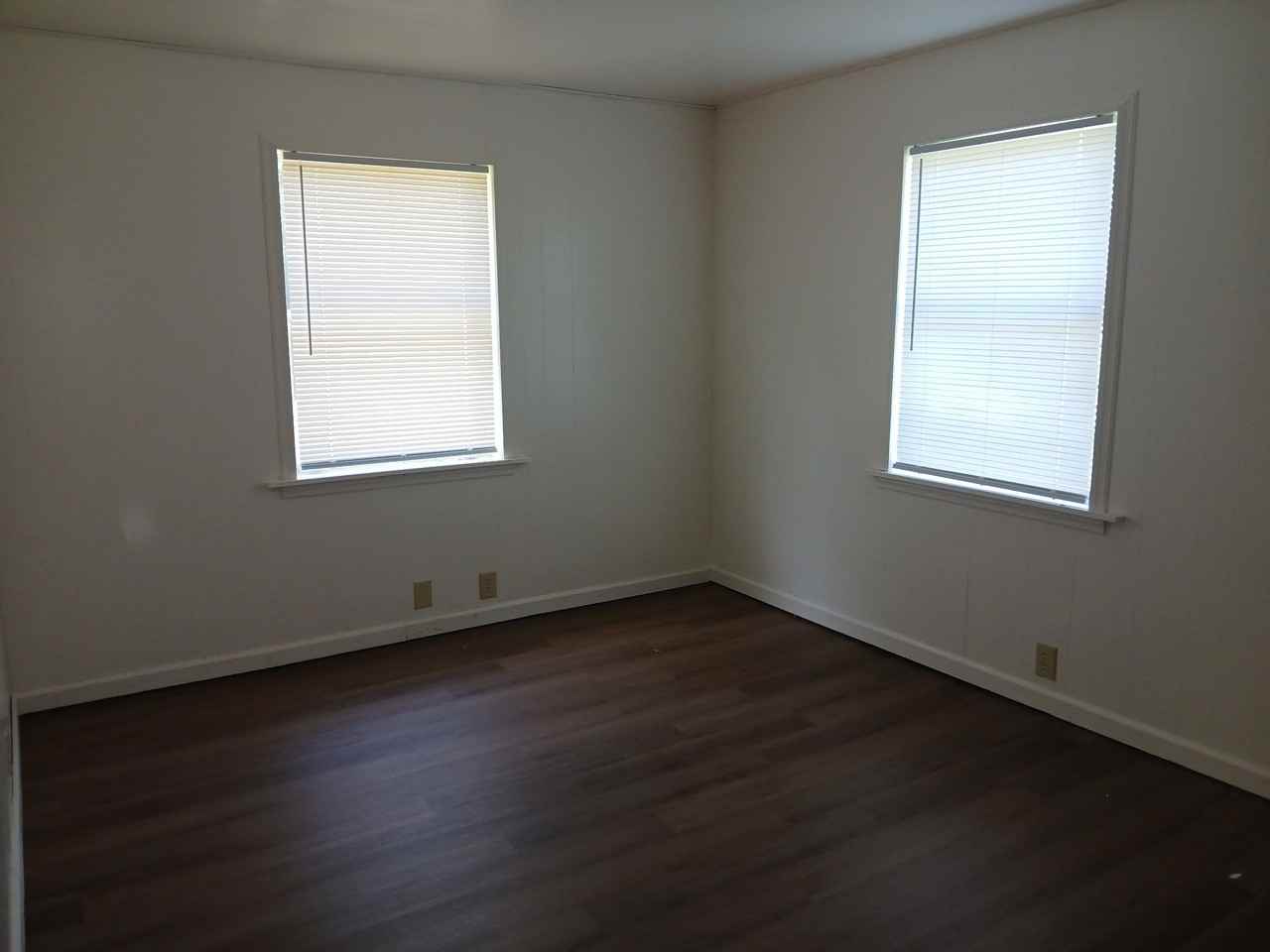 206 Chance St - Photo 3 of 15