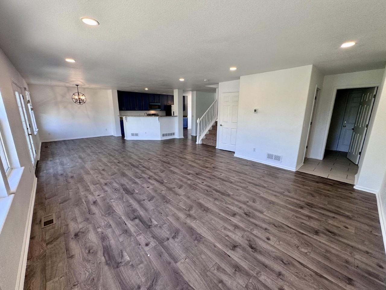 19308 E Dickenson Pl - Photo 5 of 35